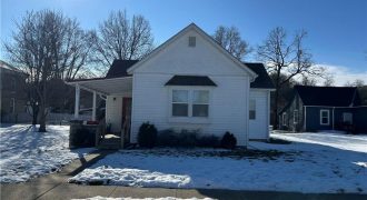 207 W Meadow Street, Smithville, MO 64089 | MLS#2526386