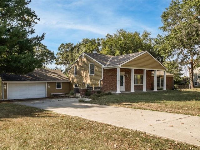 6000 N Lenox Avenue, Kansas City, MO 64151 | MLS#2514847