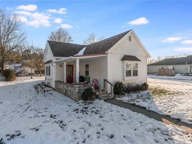 207 W Meadow Street, Smithville, MO 64089 | MLS#2526386