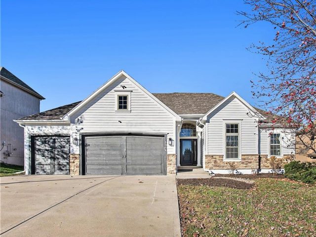 3004 NW 62nd Terrace, Kansas City, MO 64151 | MLS#2526652