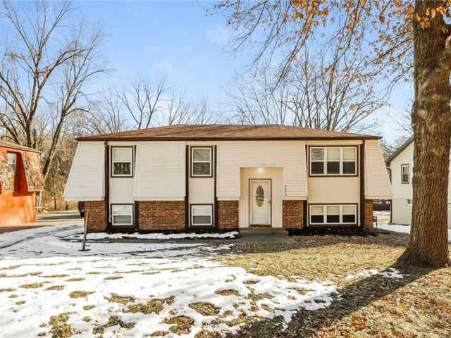 4803 NW Woody Creek Lane, Parkville, MO 64151 | MLS#2528276