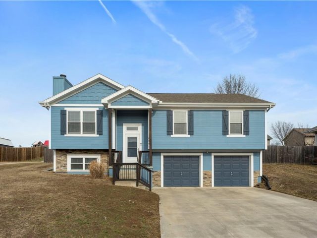 1004  Sunflower Street, Smithville, MO 64089 | MLS#2525545