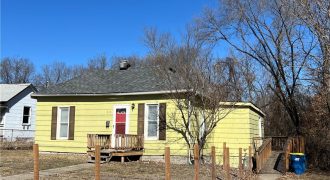 Homes for Sale in Liberty, MO 64068 | 212 W Shrader Street