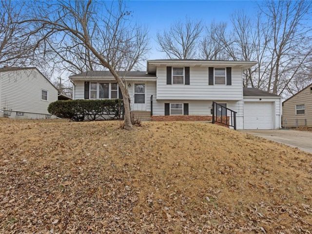 Homes for Sale in Kansas City, MO 64119 | 7735 NE 56th Street