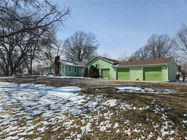 Homes for Sale in Kansas City, MO 64119 | 5104 N Chelsea Avenue