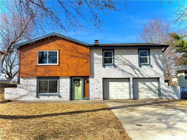 Homes for Sale in Kansas City, MO 64119 | 5004 NE 57th Terrace