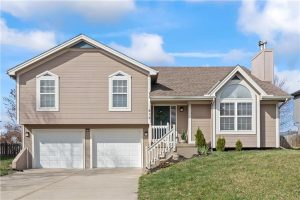 812-NE-116th-Terrace-mls-2528396-image-1
