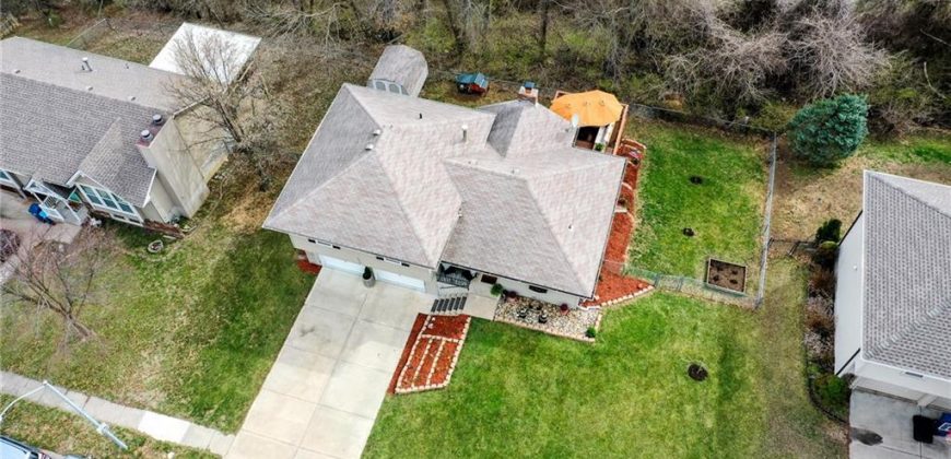 Homes for Sale in Liberty, MO 64068 | 701  Cosby Street