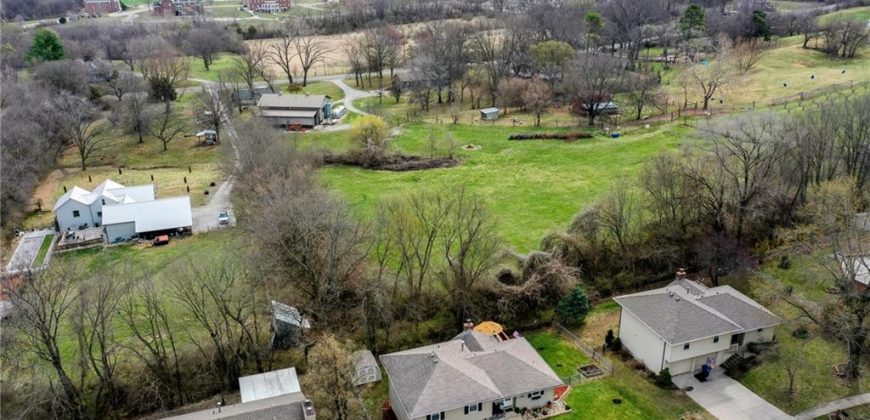Homes for Sale in Liberty, MO 64068 | 701  Cosby Street