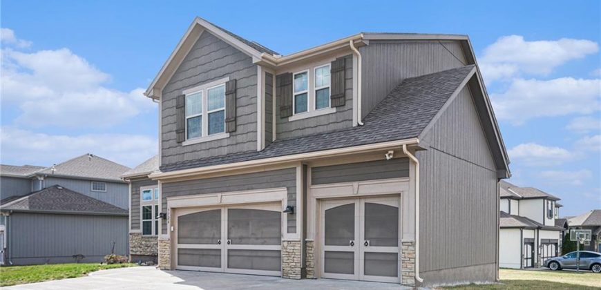 Homes for Sale in Kansas City, MO 64157 | 9724 N Elm Avenue