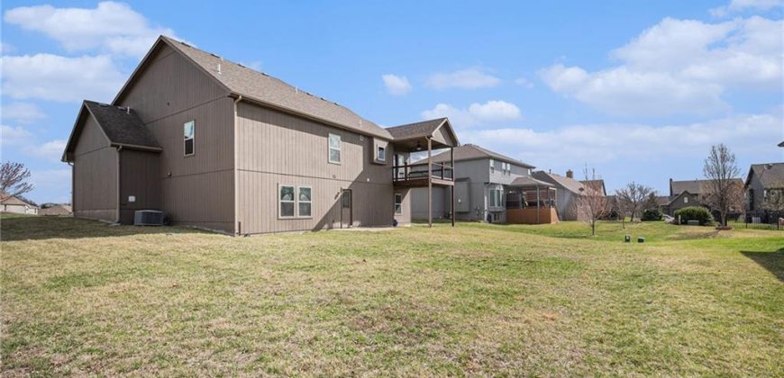 Homes for Sale in Kansas City, MO 64157 | 9724 N Elm Avenue