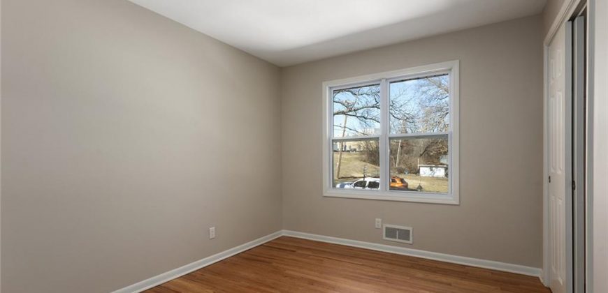 Homes for Sale in Liberty, MO 64068 | 1504  Thompson Avenue