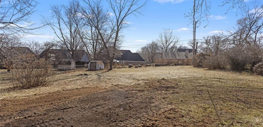 Homes for Sale in Liberty, MO 64068 | 1504  Thompson Avenue
