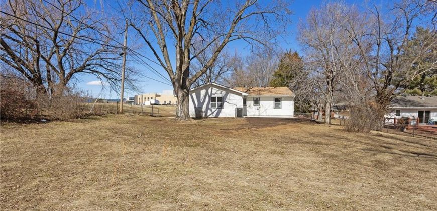 Homes for Sale in Liberty, MO 64068 | 1504  Thompson Avenue