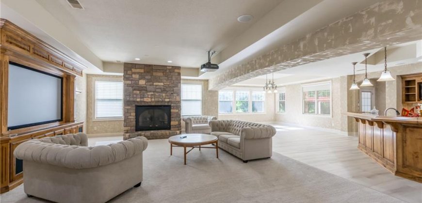Homes for Sale in Parkville, MO 64152 | 6436 N National Drive