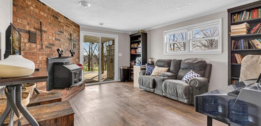 Homes for Sale in Liberty, MO 64068 | 1930  Hillview Road