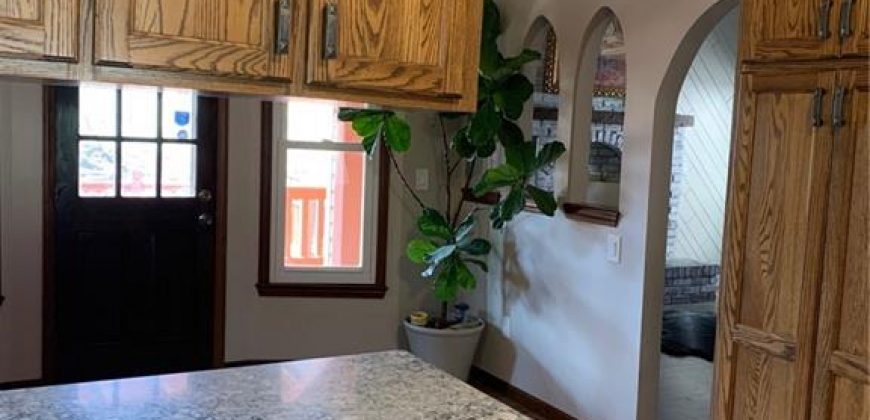 Homes for Sale in Kansas City, MO 64118 | 6524 N Jefferson Street