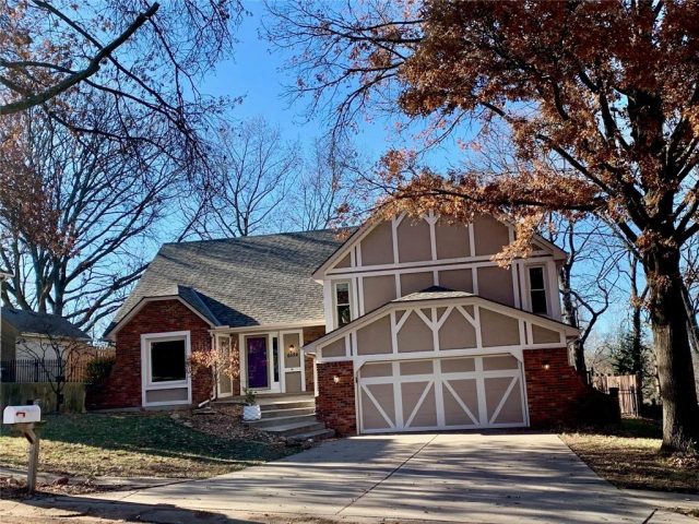 Homes for Sale in Kansas City, MO 64118 | 6524 N Jefferson Street