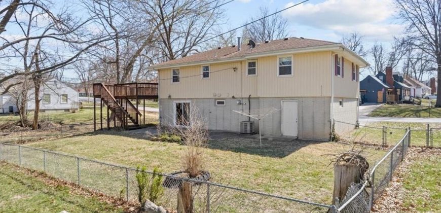 Homes for Sale in Kansas City, MO 64119 | 3204 NE 53rd Street