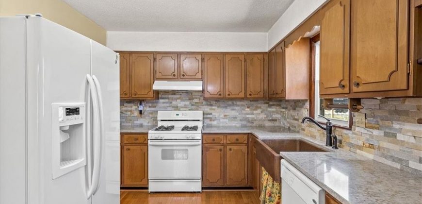 Homes for Sale in Kansas City, MO 64119 | 3204 NE 53rd Street