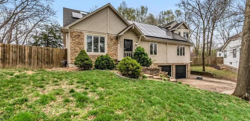 Homes for Sale in Weatherby Lake, MO 64152 | 9202 NW 76th Terrace