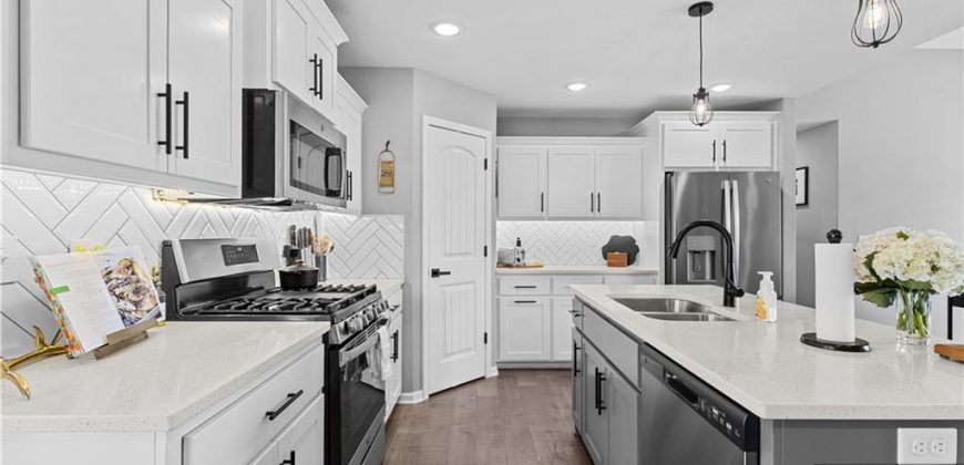 Homes for Sale in Kansas City, MO 64157 | 11722 N WINDSOR Avenue