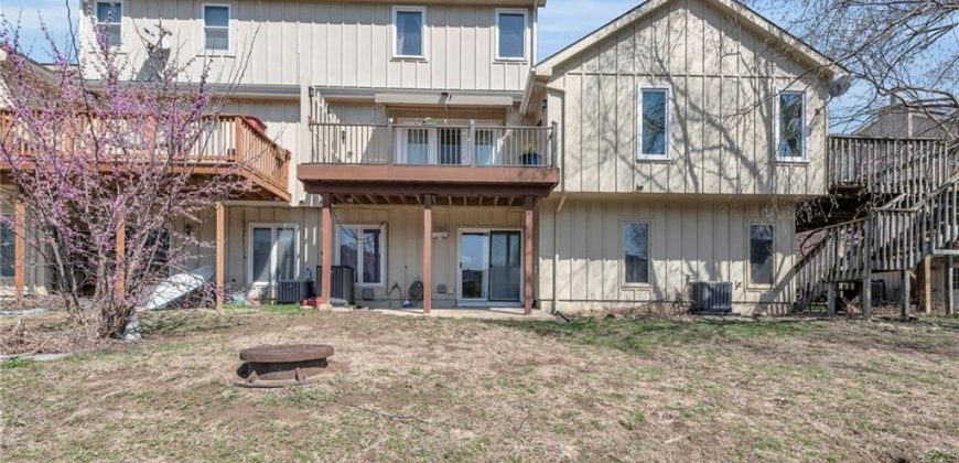 Homes for Sale in Kansas City, MO 64151 | 8218 NW Bradford Court