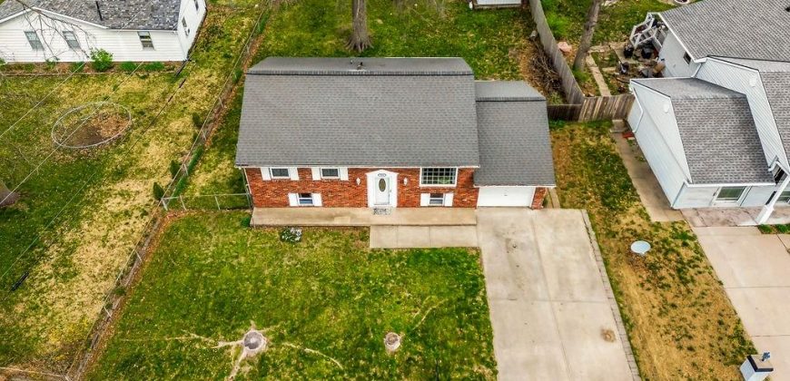 Homes for Sale in Liberty, MO 64068 | 1221  Owen Drive