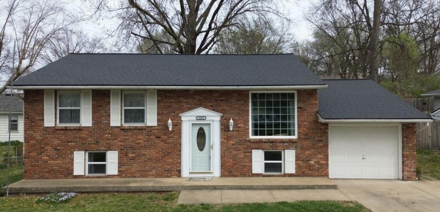 Homes for Sale in Liberty, MO 64068 | 1221  Owen Drive