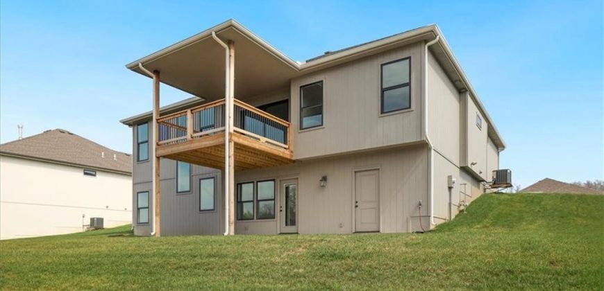 Homes for Sale in Smithville, MO 64089 | 609  Blackhawke Drive