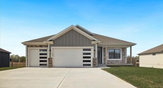 Homes for Sale in Smithville, MO 64089 | 609  Blackhawke Drive