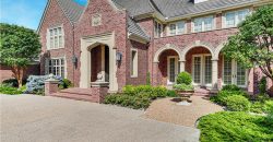 Homes for Sale in Parkville, MO 64152 | 6001  Julian Drive