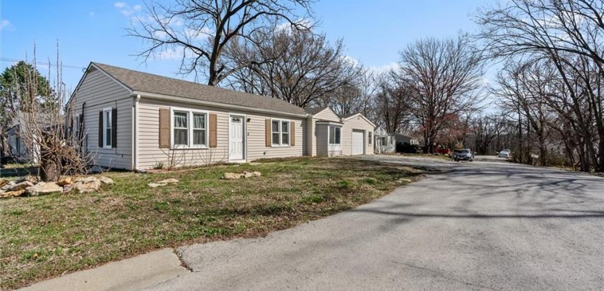 Homes for Sale in Gladstone, MO 64118 | 2 NE 62nd Street