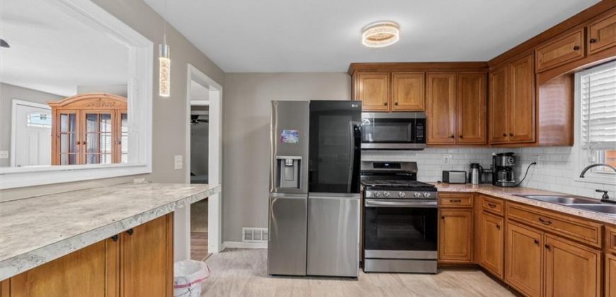 Homes for Sale in Gladstone, MO 64118 | 2 NE 62nd Street