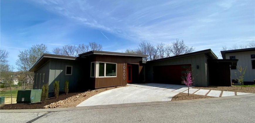 Homes for Sale in Parkville, MO 64152 | 10600  Chateau Lane