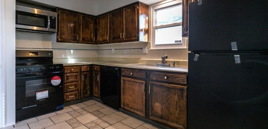 Homes for Sale in Parkville, MO 64152 | 8419 NW 68th Street