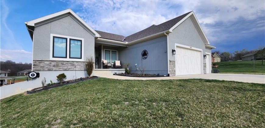 Homes for Sale in Kearney, MO 64060 | 13405  Oakbrook Drive