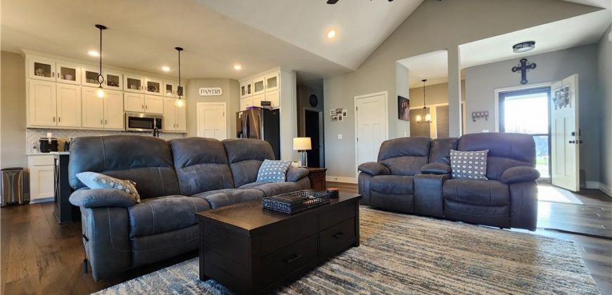 Homes for Sale in Kearney, MO 64060 | 13405  Oakbrook Drive