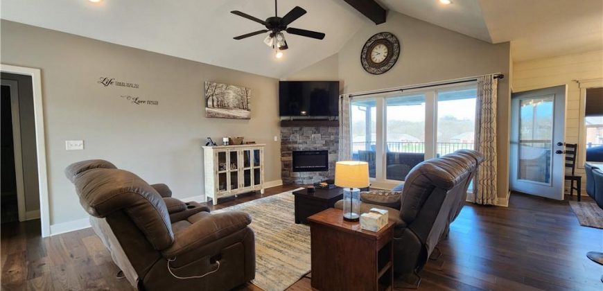 Homes for Sale in Kearney, MO 64060 | 13405  Oakbrook Drive