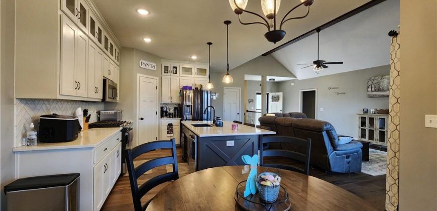 Homes for Sale in Kearney, MO 64060 | 13405  Oakbrook Drive