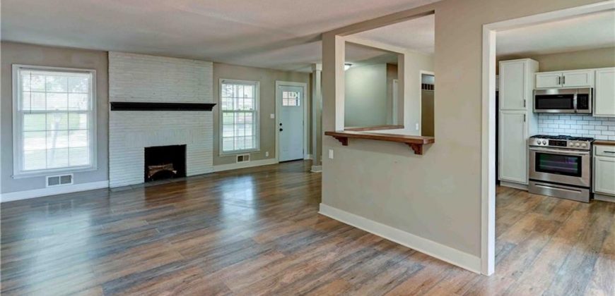 Homes for Sale in Kansas City, MO 64155 | 308 NE 88th Terrace