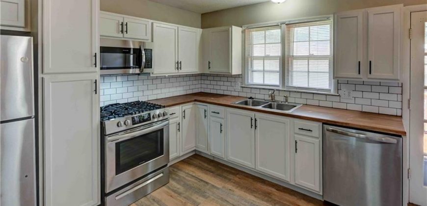 Homes for Sale in Kansas City, MO 64155 | 308 NE 88th Terrace