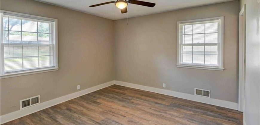 Homes for Sale in Kansas City, MO 64155 | 308 NE 88th Terrace