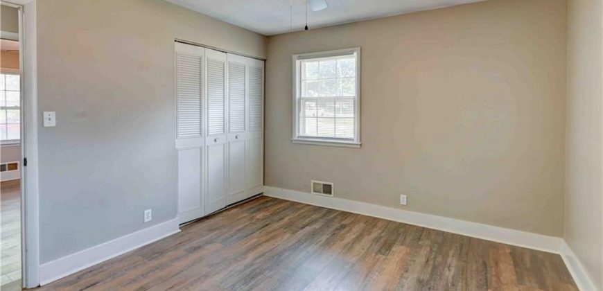 Homes for Sale in Kansas City, MO 64155 | 308 NE 88th Terrace