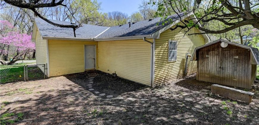 Homes for Sale in Weston, MO MO | 213  Thomas Street
