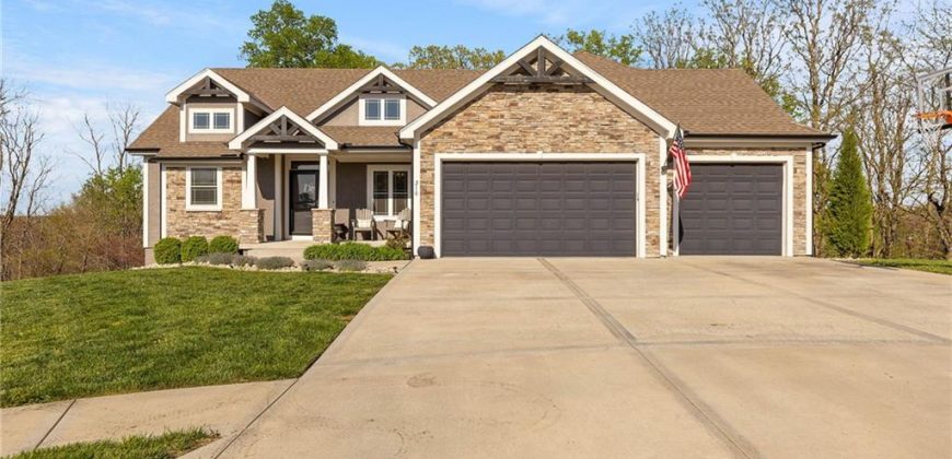 Homes for Sale in Smithville, MO 64089 | 210  Carriage Court