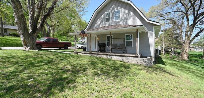 Homes for Sale in Farley, MO 64028 | 114  East Street