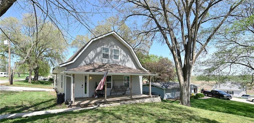 Homes for Sale in Farley, MO 64028 | 114  East Street