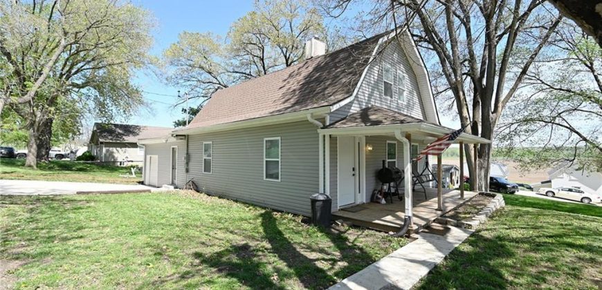 Homes for Sale in Farley, MO 64028 | 114  East Street