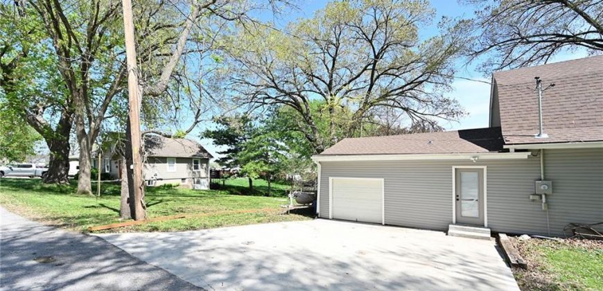Homes for Sale in Farley, MO 64028 | 114  East Street